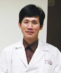 鄭永隆醫師照片images/doctors/20181031112422-1.jpeg