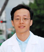 李坤峰醫師照片images/doctors/20181031112933-1.jpeg
