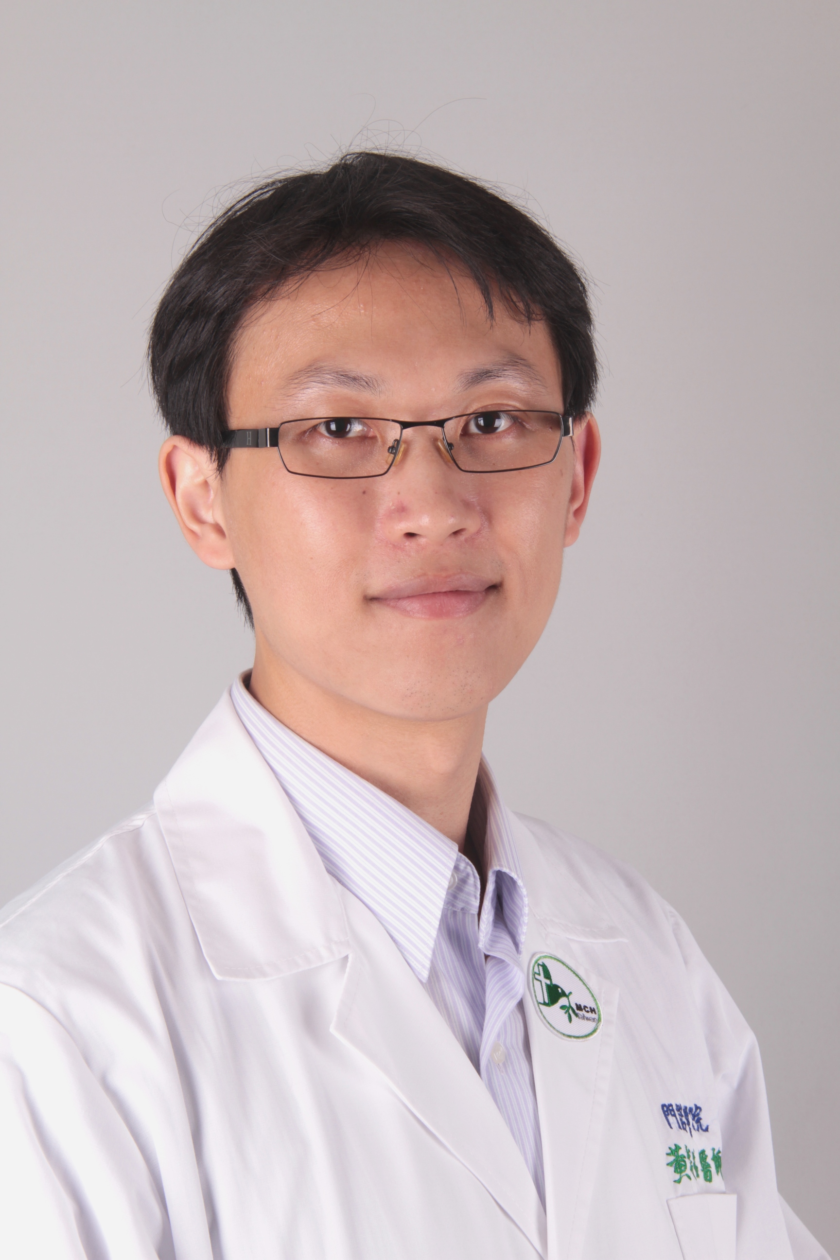 黃振銘醫師照片images/doctors/20181031135249-1.jpg